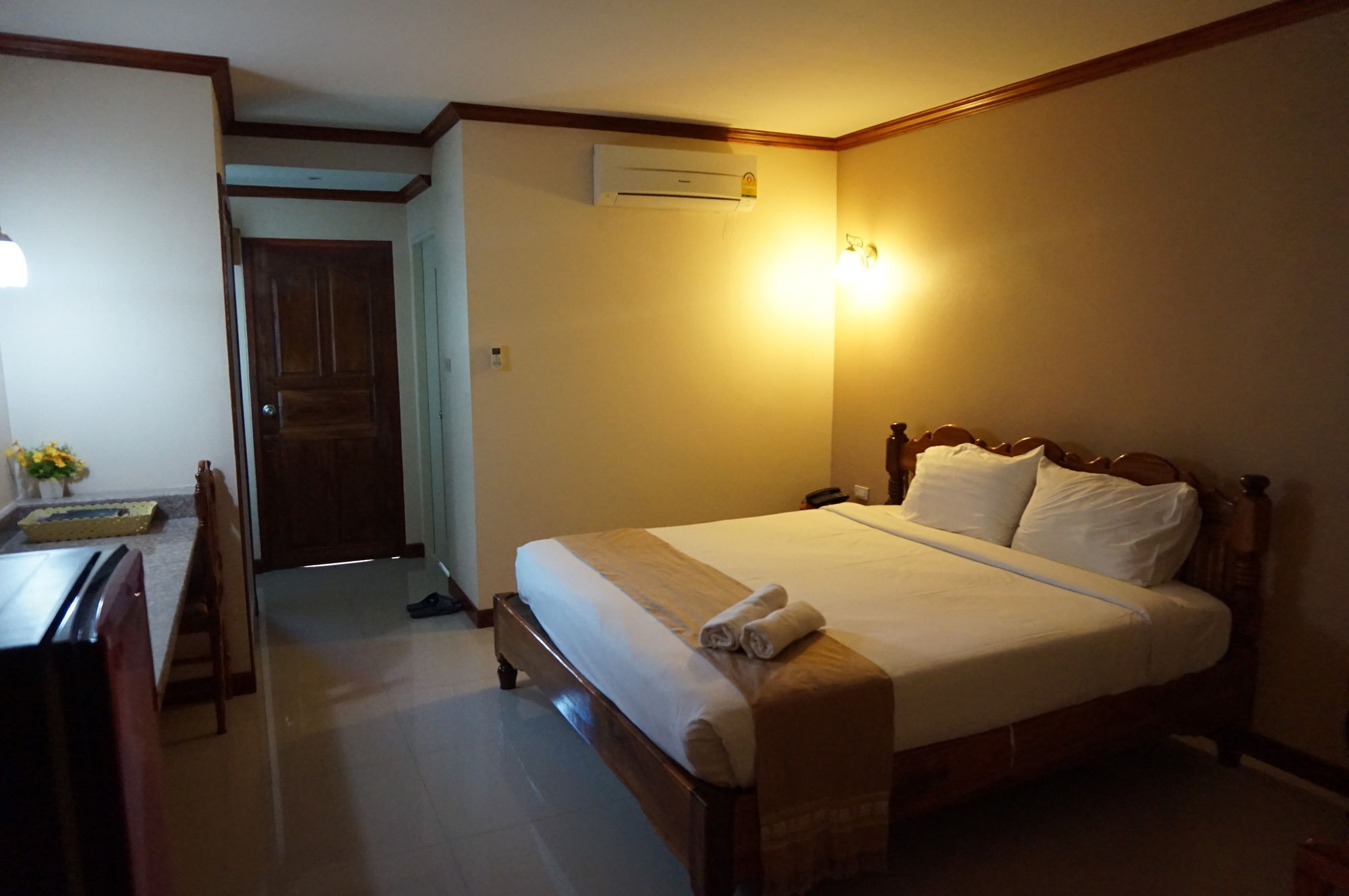 Np Residence Nakhon Phanom Exterior foto